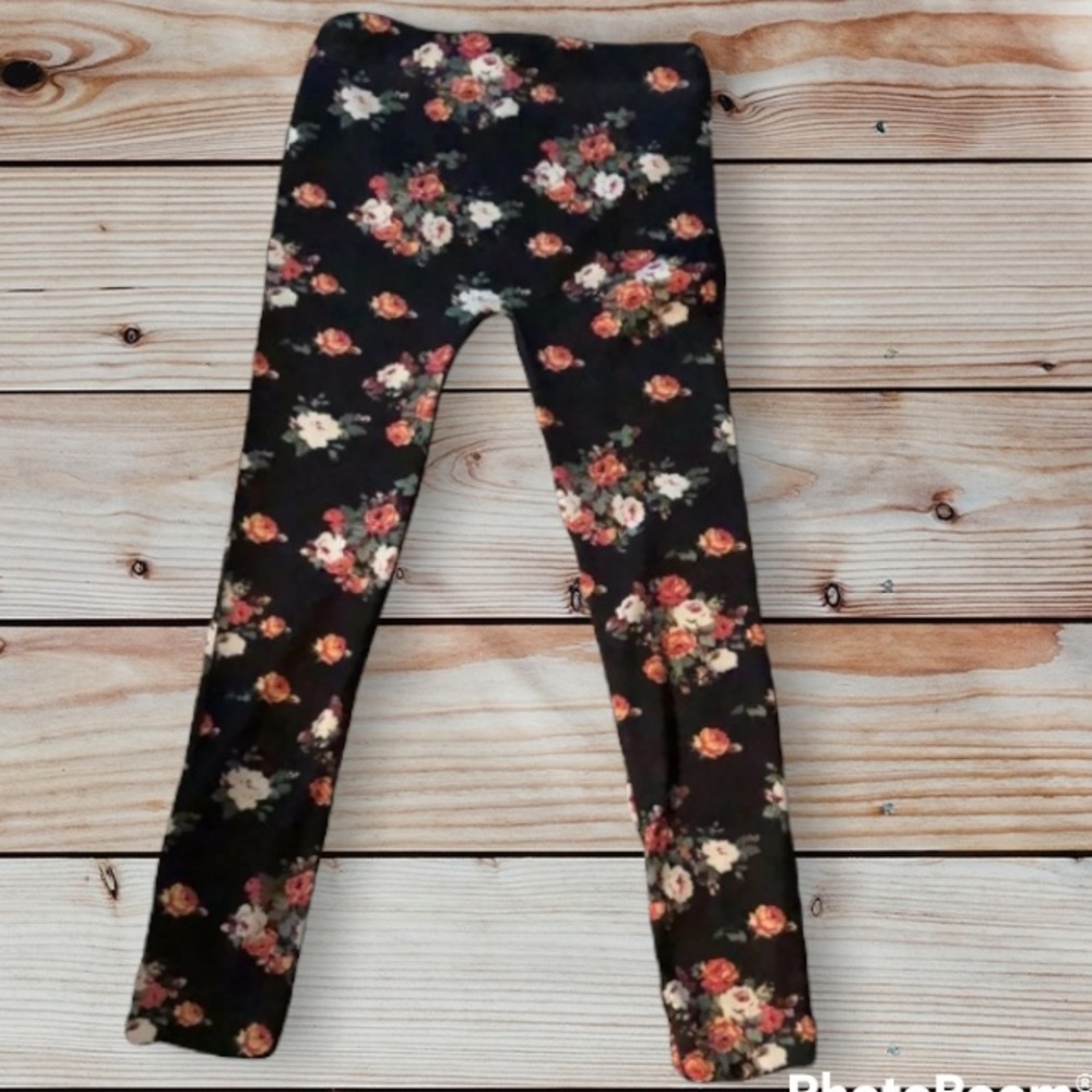 🌼NWOT Floral leggings size small